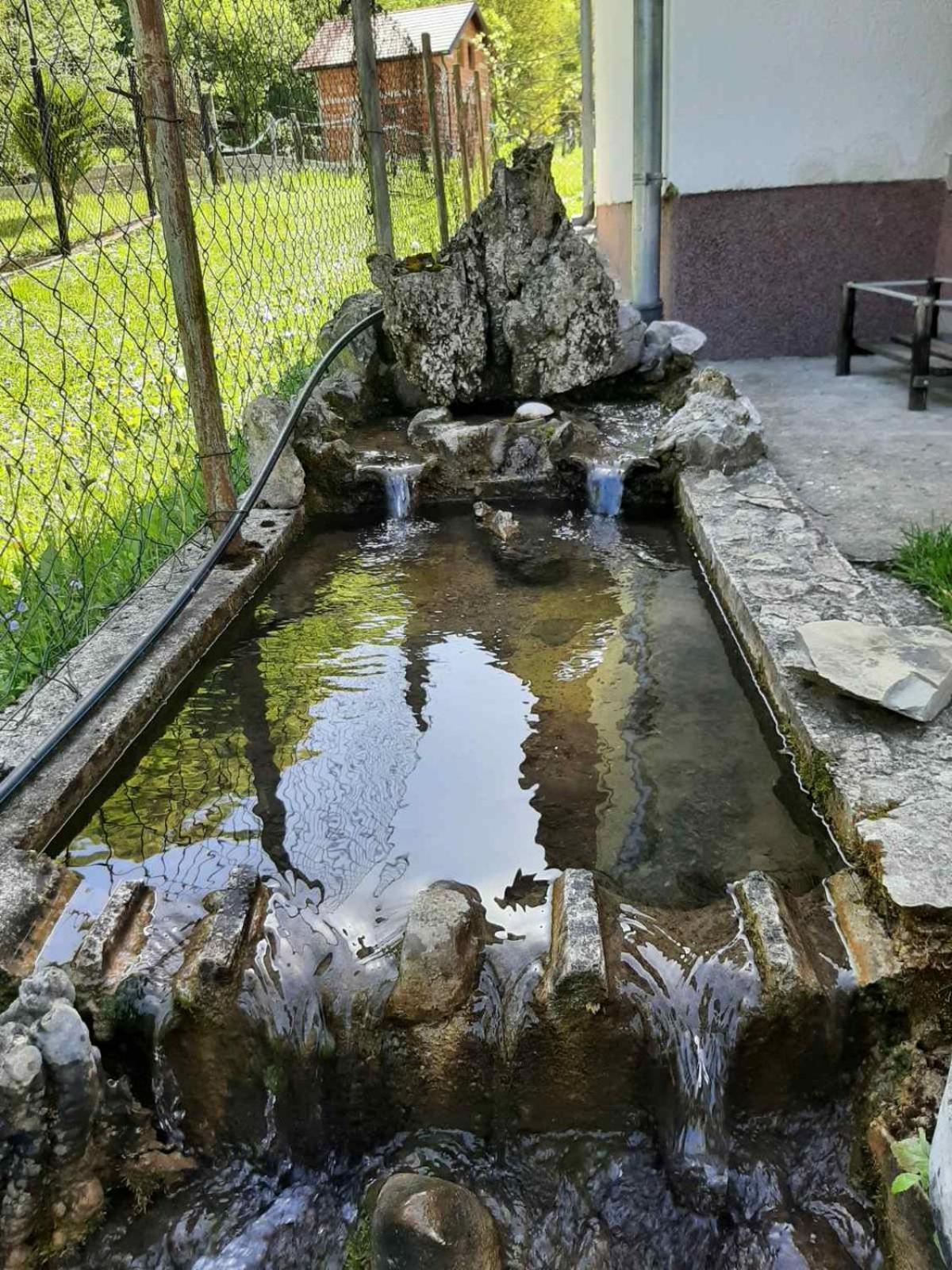 Domacinstvo Ubovic Sipovo Exterior foto